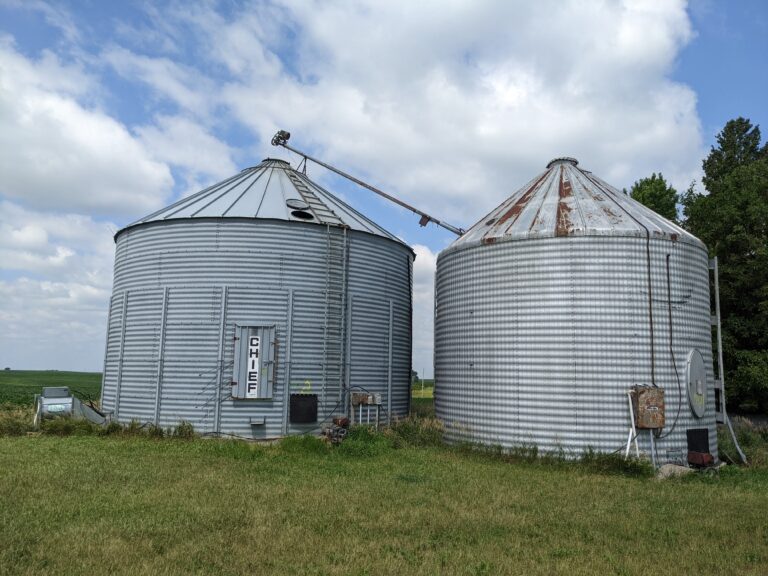 Cedarbank Farms, LLC - Farm for Sale - Kossuth County, Iowa Grain Bins