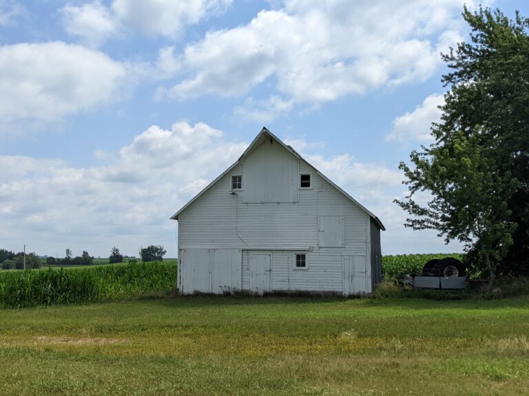 Cedarbank Farms, LLC - Farm for Sale - Kossuth County, Iowa Barn